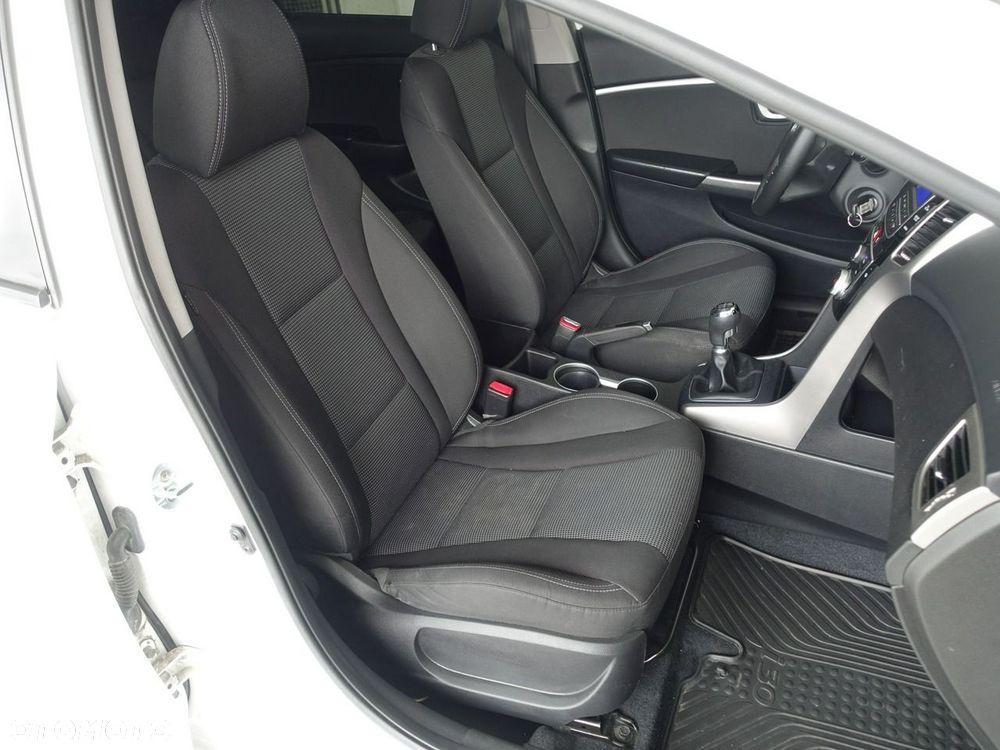 Hyundai i30 1.4 Comfort - 19