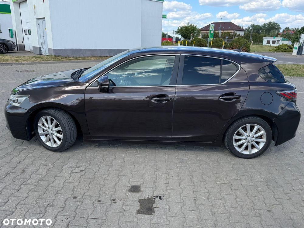 Lexus CT 200h Prestige - 9