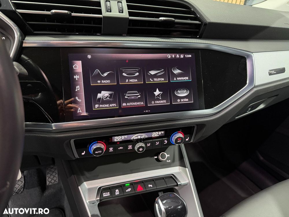Audi Q3 45 TFSIe S tronic - 12