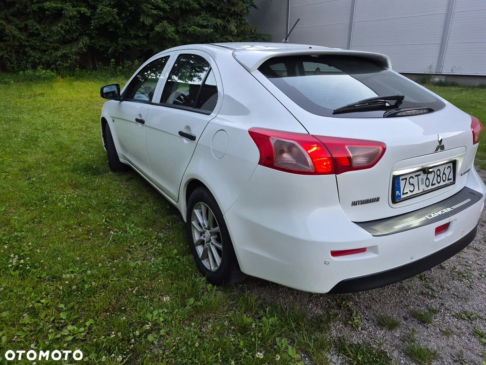 Mitsubishi Lancer 1.6 Inform - 6