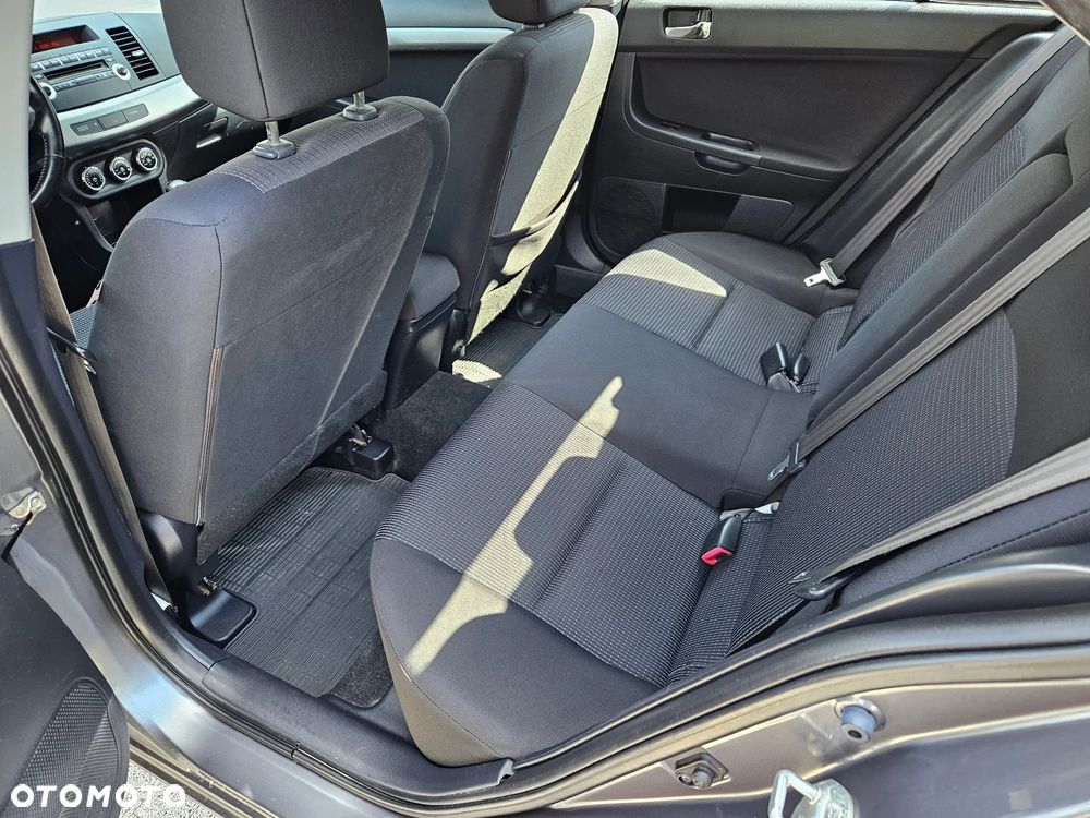 Mitsubishi Lancer 1.8 Clear Tec Instyle - 11