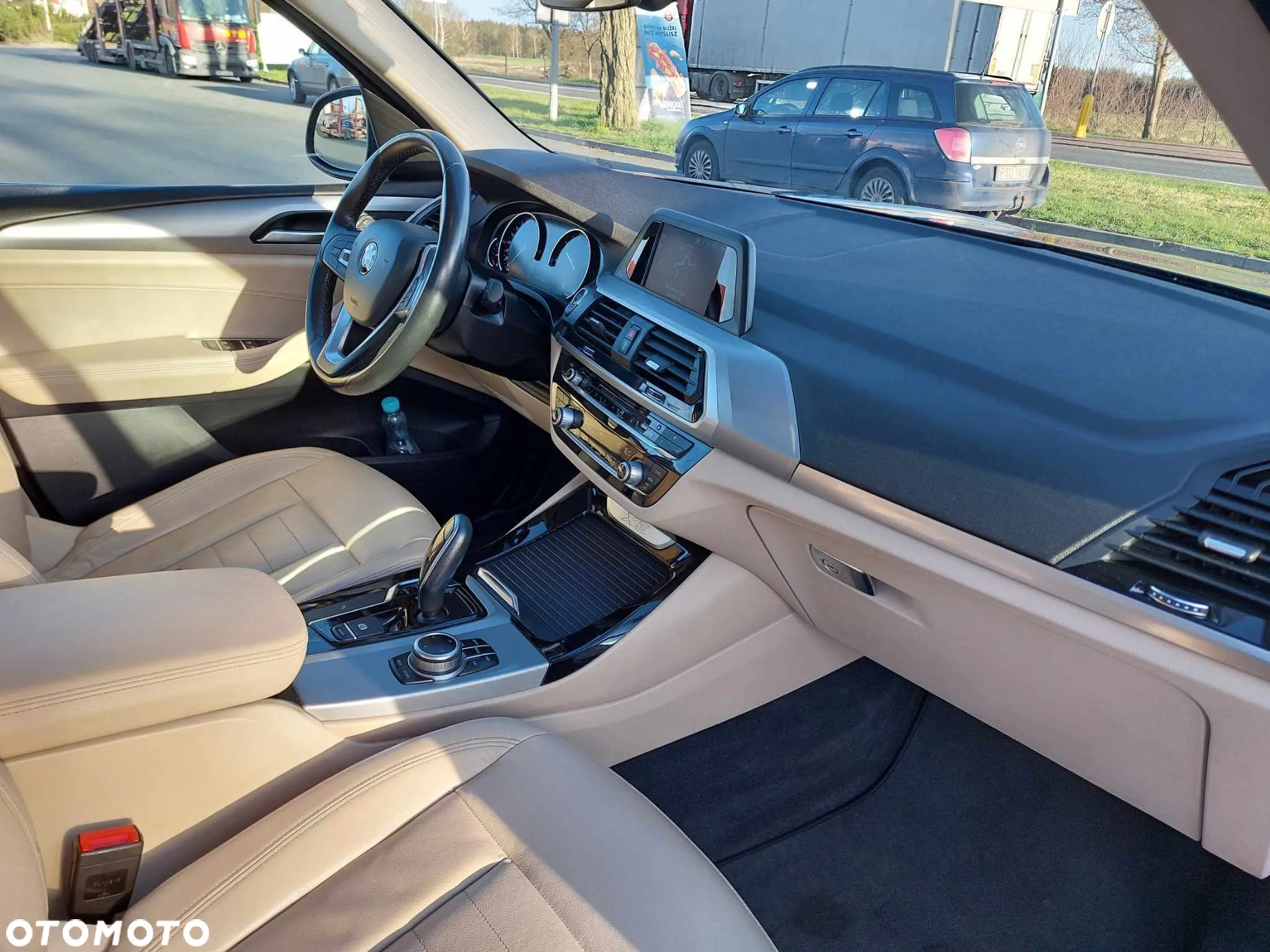 BMW X3 sDrive18d - 16