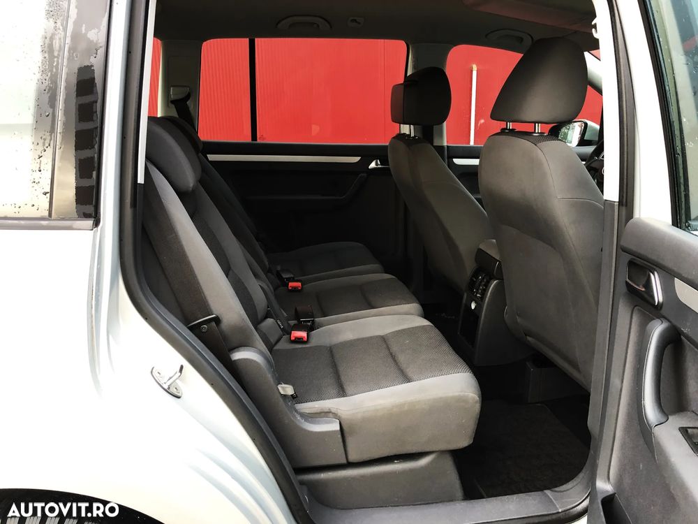 Volkswagen Touran 1.4 TSI DSG Comfortline - 11