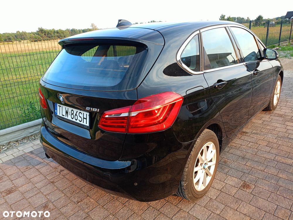BMW Seria 2 218i - 6