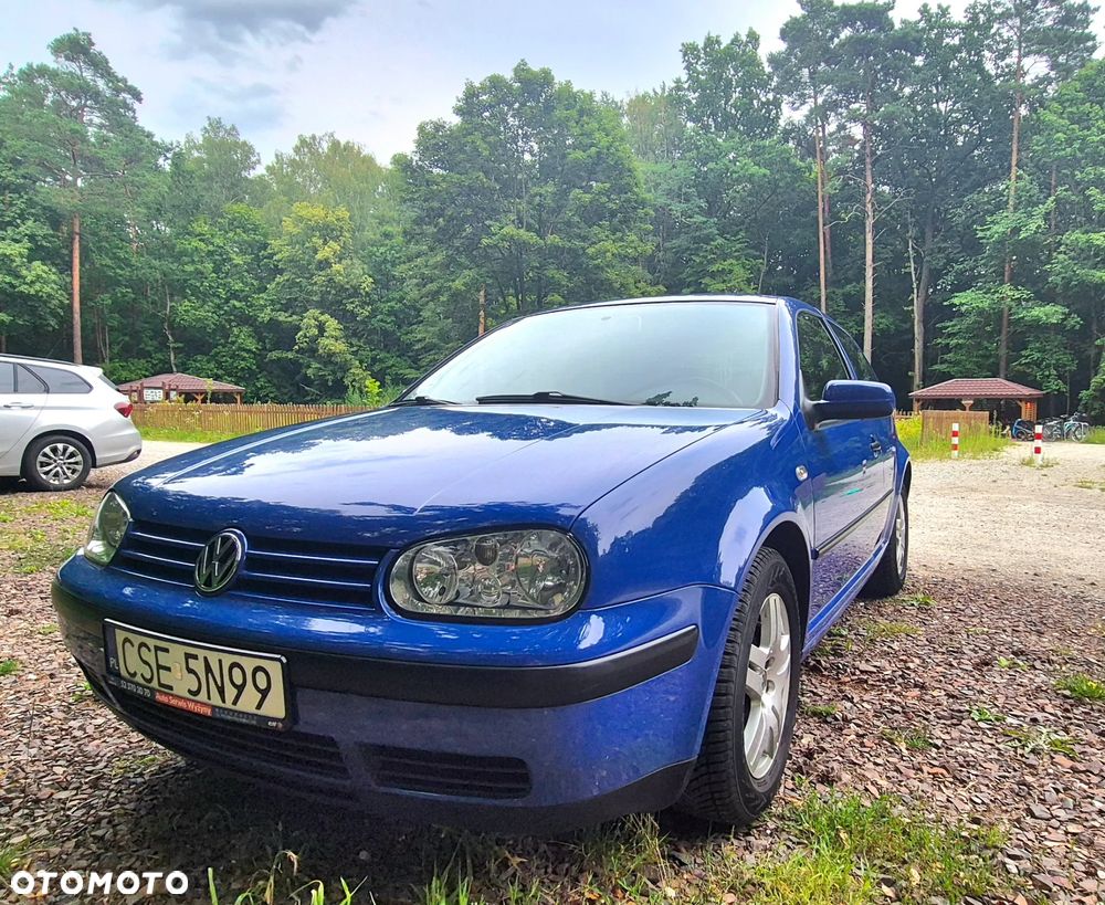 Volkswagen Golf - 16