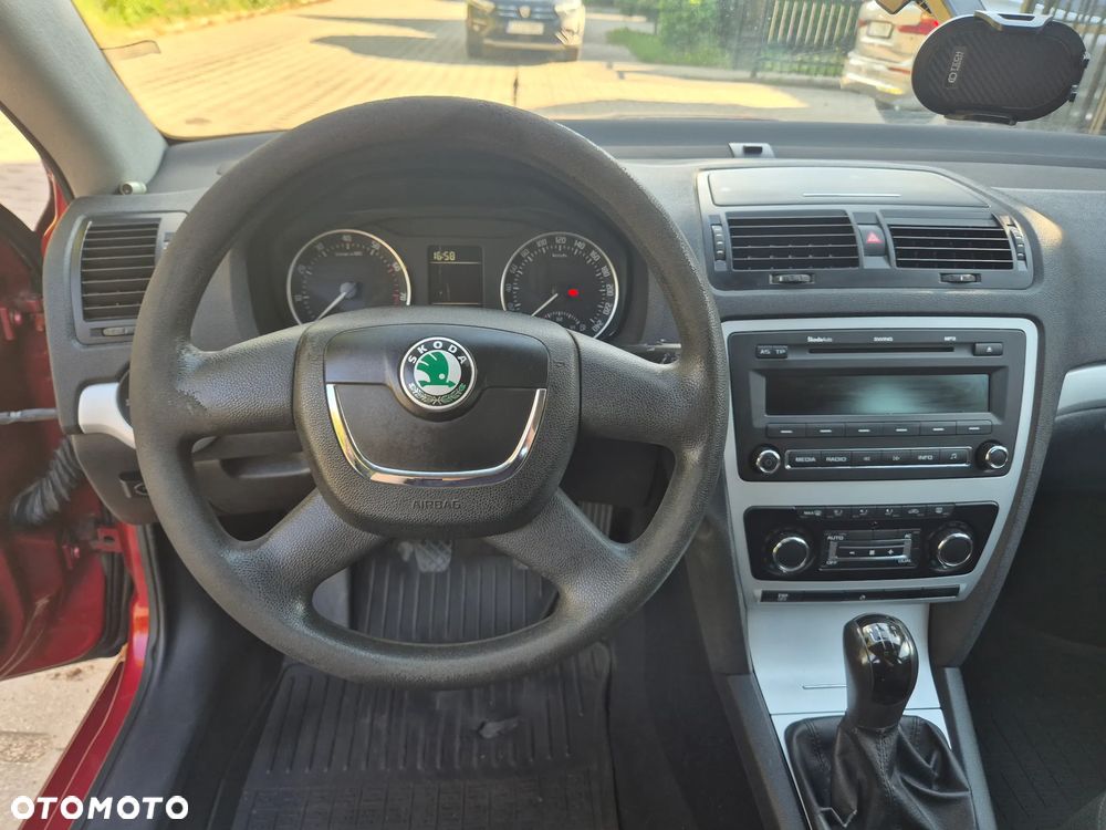 Skoda Octavia 1.4 TSI Family - 8