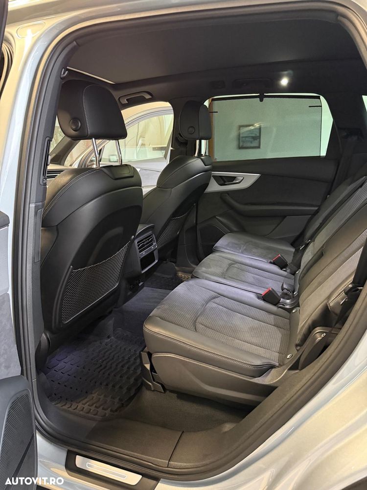 Audi Q7 3.0 50 TDI quattro Tiptronic S Line - 26