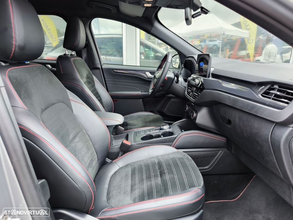 Ford Kuga 2.5 PHEV ST-Line X - 20