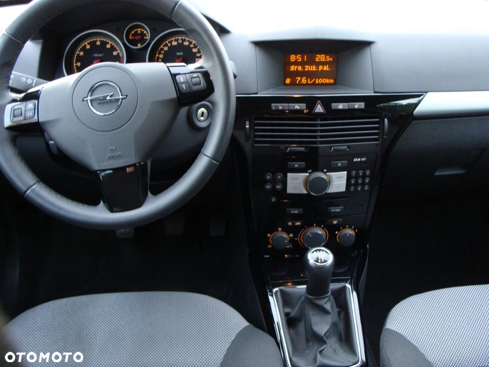 Opel Astra - 10