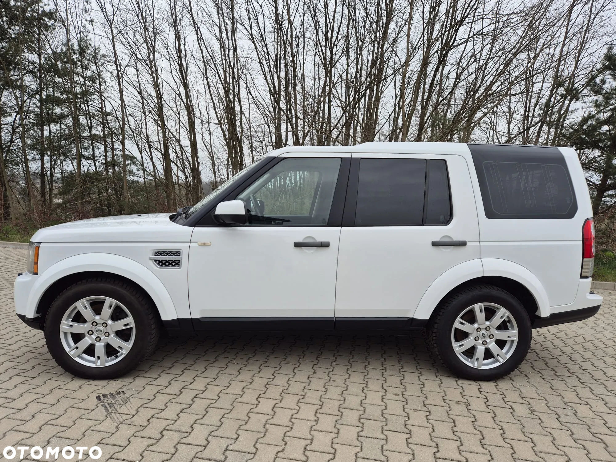 Land Rover Discovery SD V6 SE - 9
