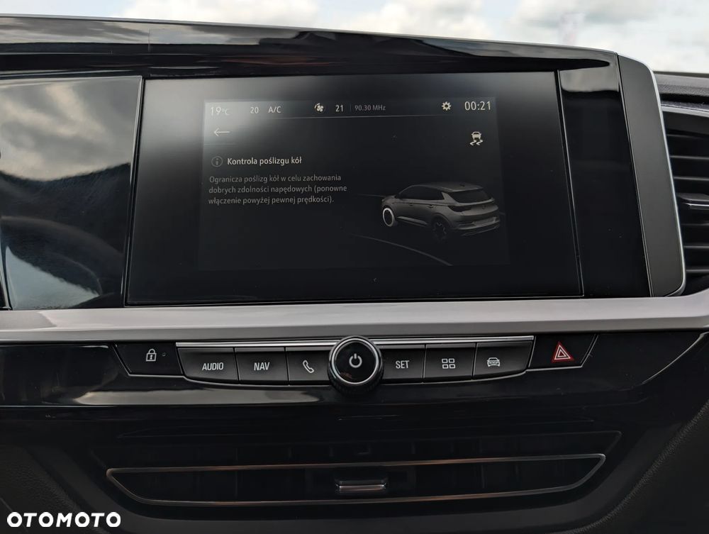Opel Grandland 1.2 DI Automatik Business Elegance - 28