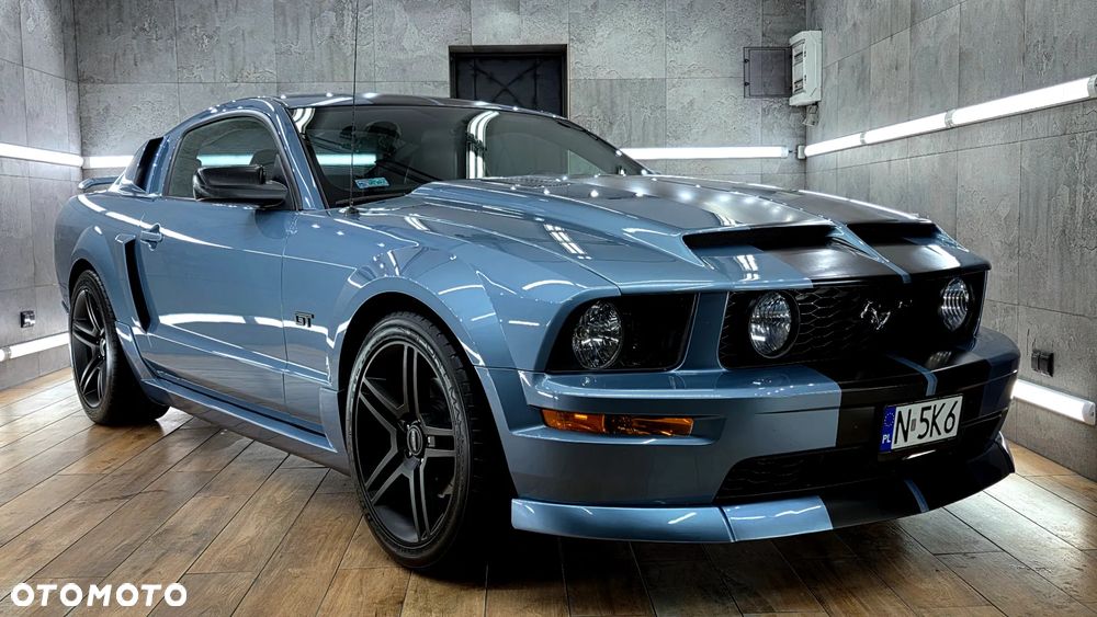 Ford Mustang - 16