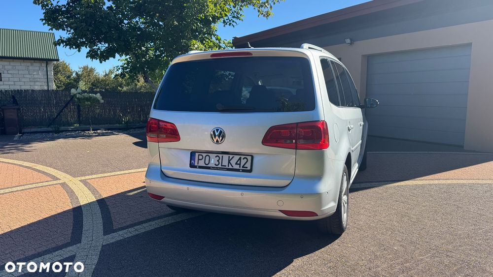 Volkswagen Touran 2.0 TDI DPF STYLE - 4