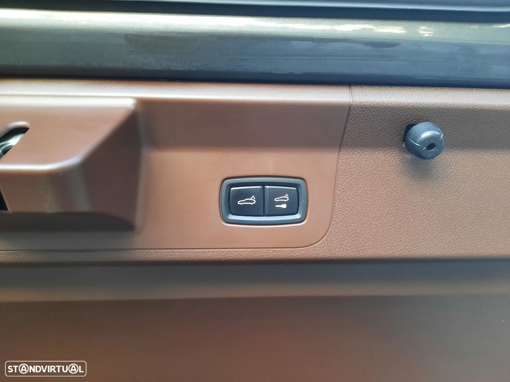 Porsche Panamera 4 E-Hybrid - 55