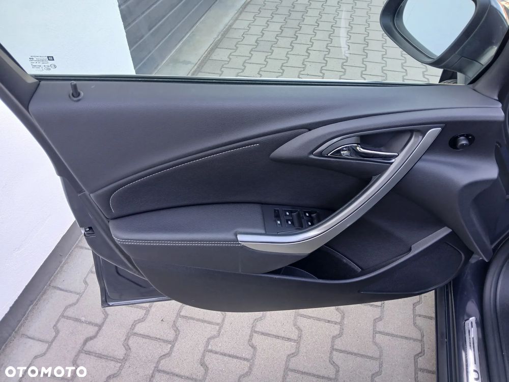 Opel Astra 1.4 T Executive EU6 - 22