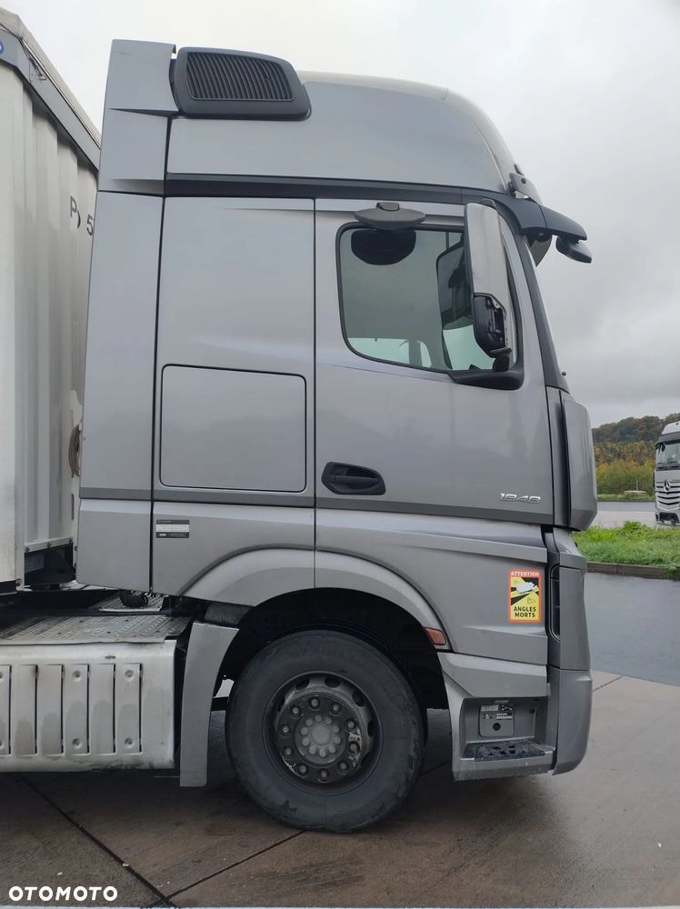 Mercedes-Benz ACTROS - 6