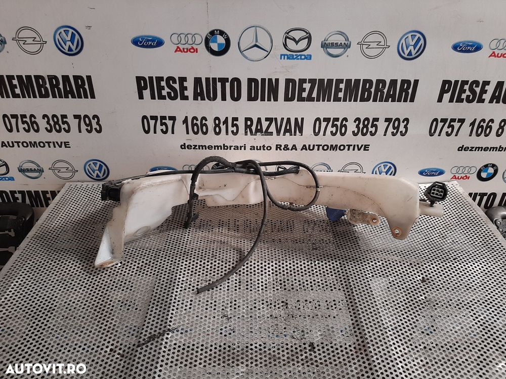 Bidonas Vas Lichid Parbriz Stropgel Ford Focus 2 Dezmembrez Ford Focus 2 Facelift 1.6 Tdci Euro 5 M - 1