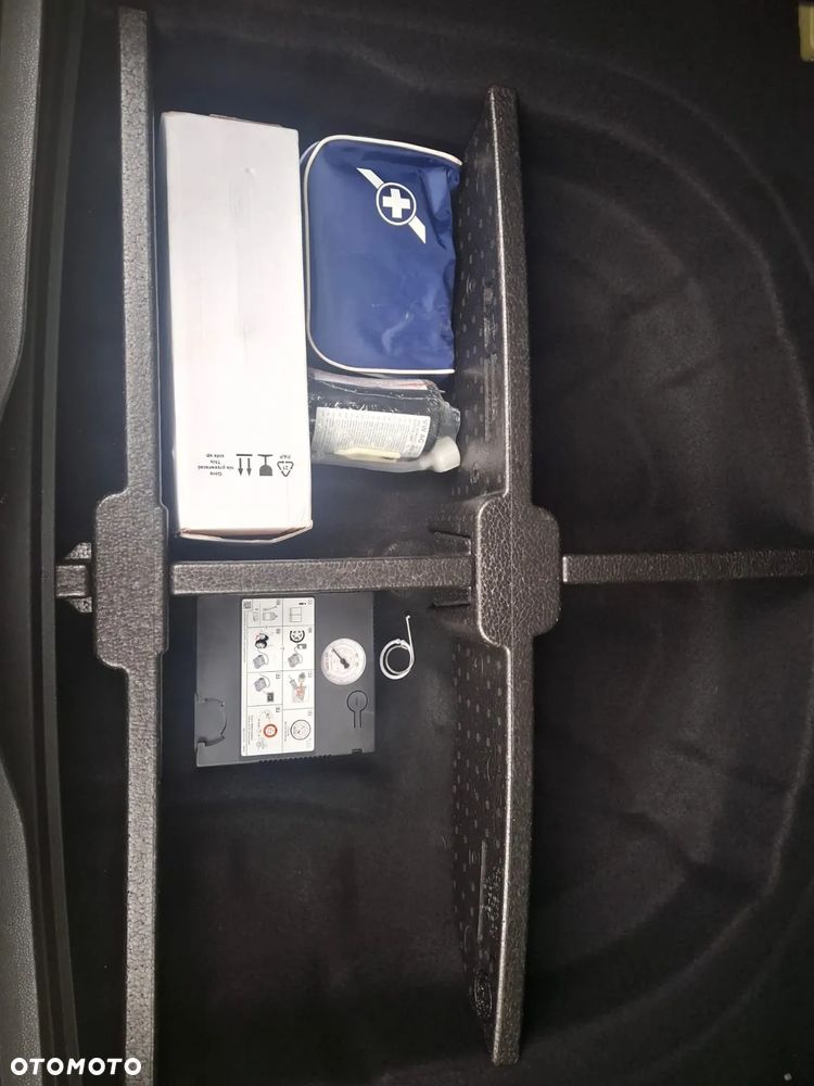 Volkswagen Golf VIII 1.0 TSI Active - 30