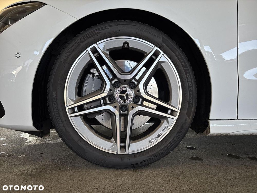 Mercedes-Benz CLA - 9