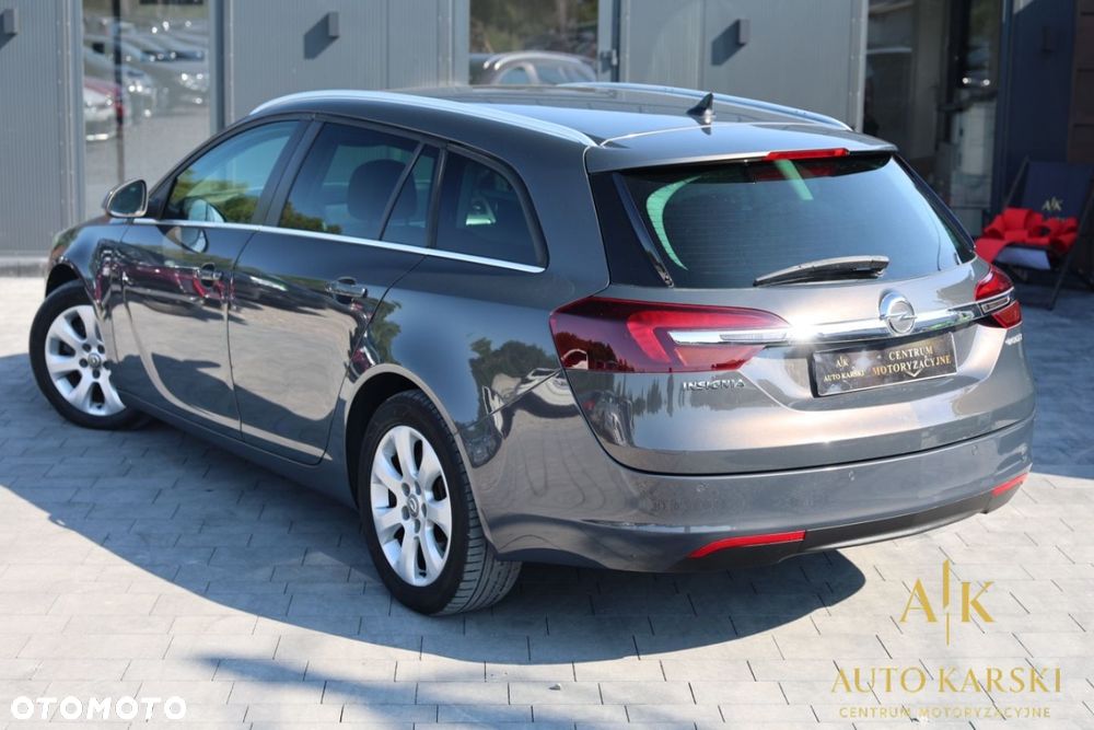 Opel Insignia - 10
