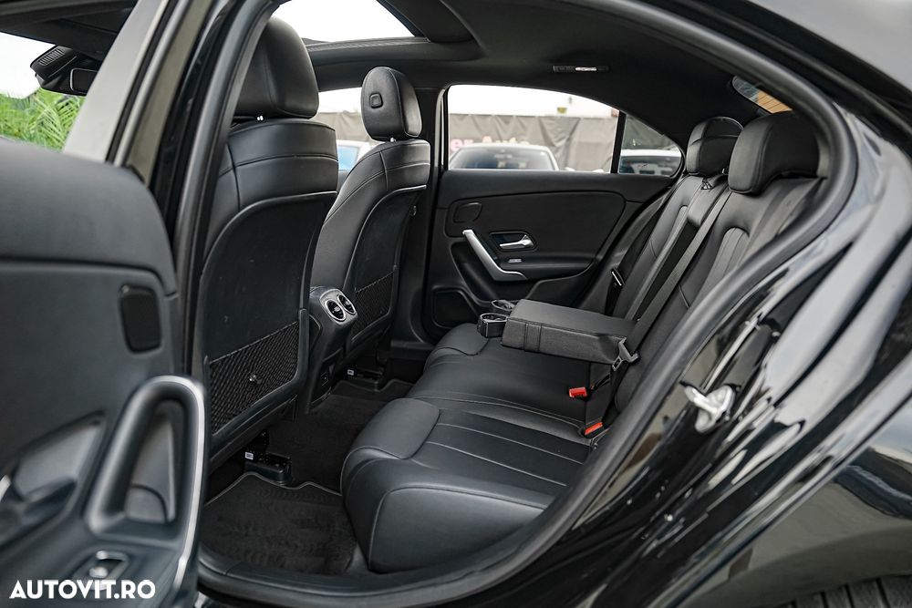 Mercedes-Benz A 250 e Sedan 8G-DCT Lim. Special Edition - 12