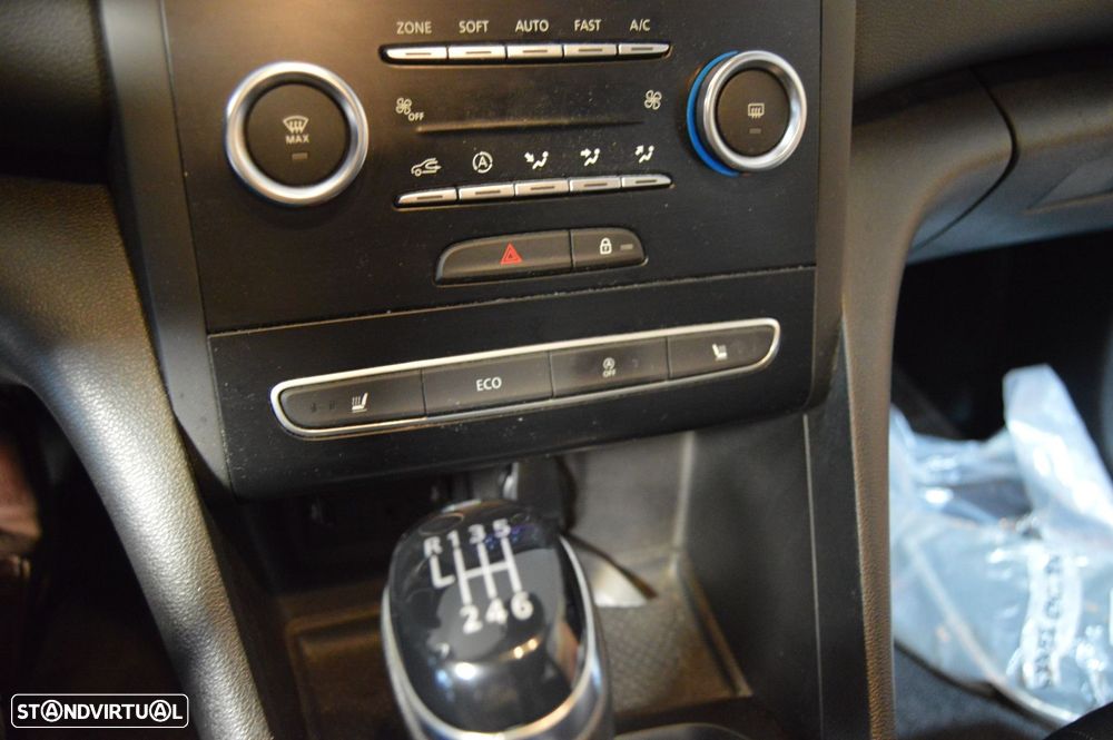 Renault Mégane 1.3 TCe Limited - 35
