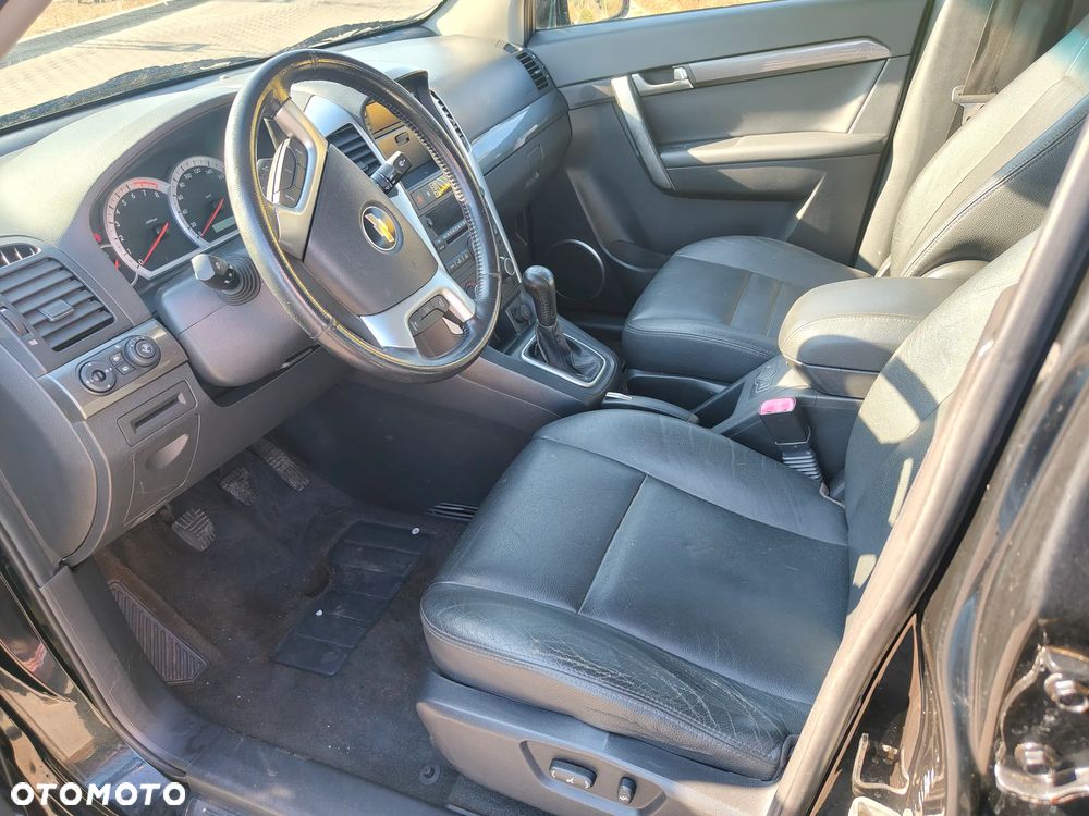 Chevrolet Captiva 2.4 4WD 7 Sitzer LT - 18