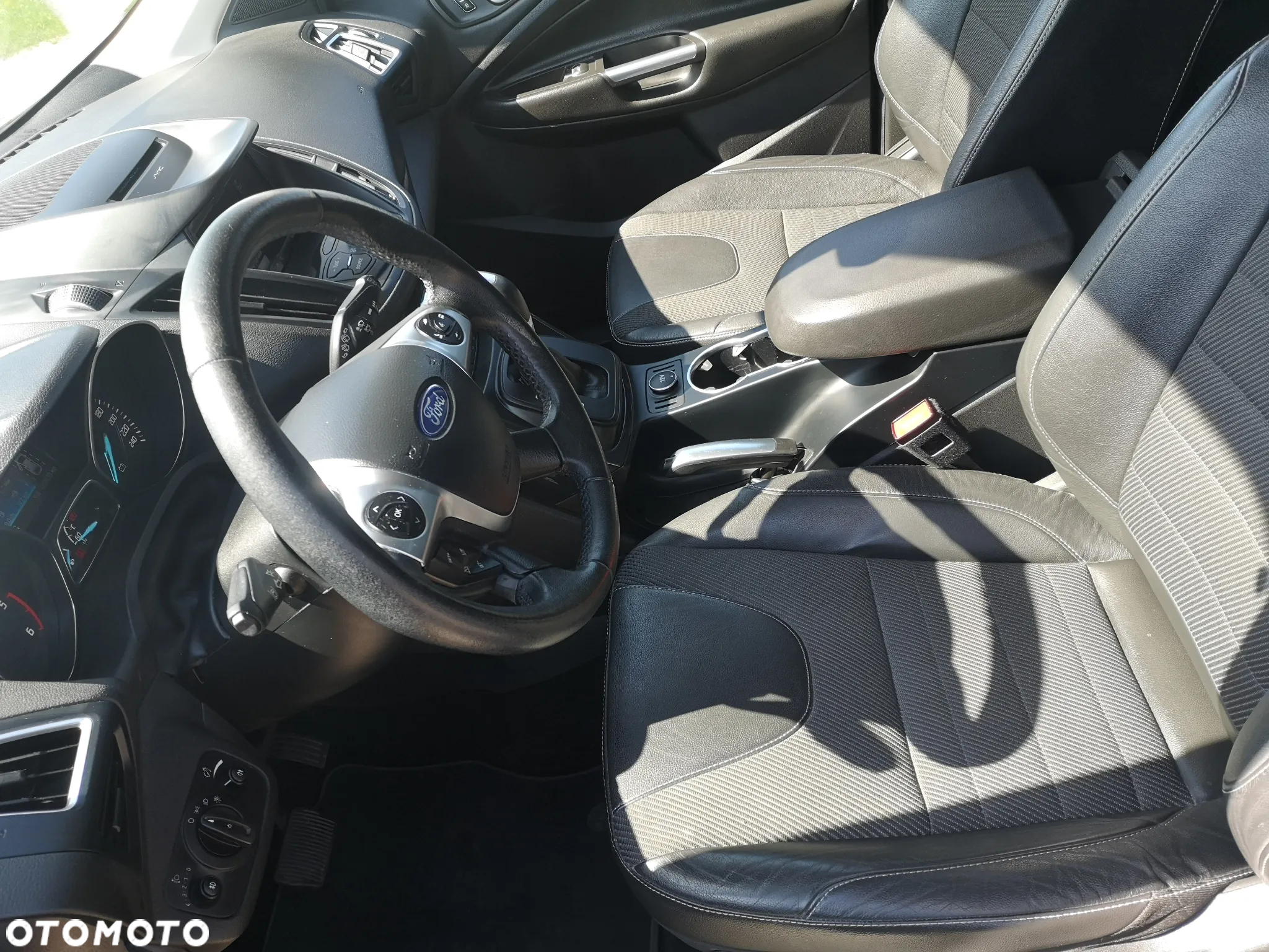 Ford Kuga 2.0 TDCi 4WD Titanium - 10