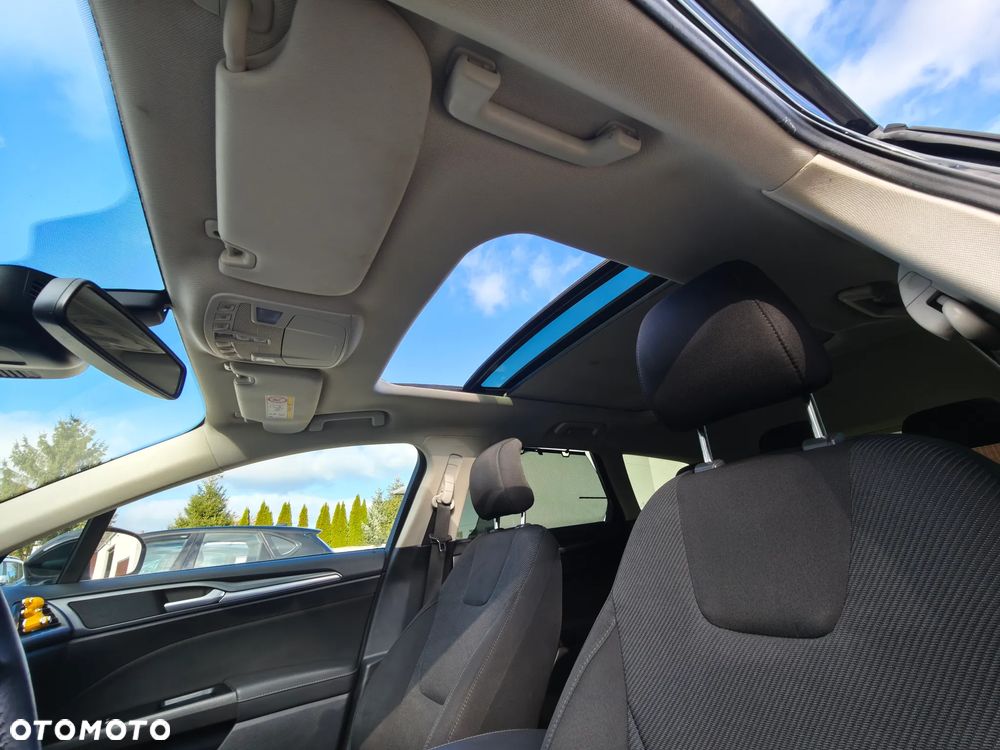 Ford Mondeo - 23