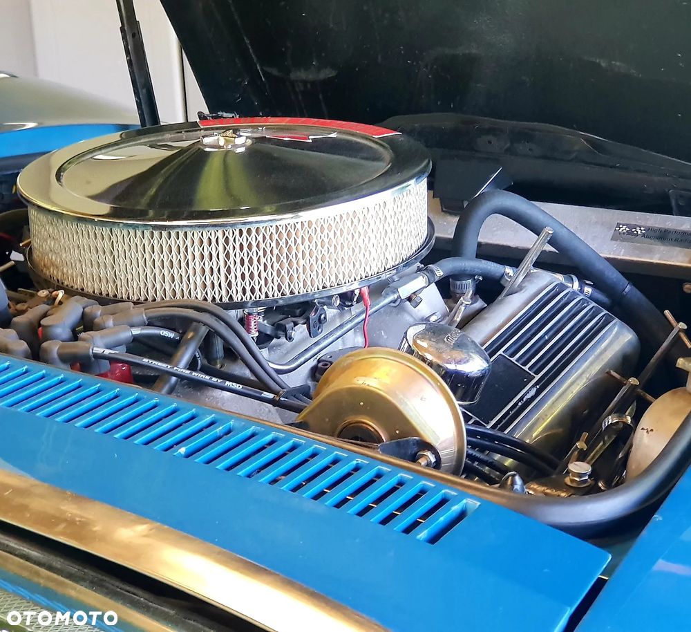 Chevrolet Corvette - 6