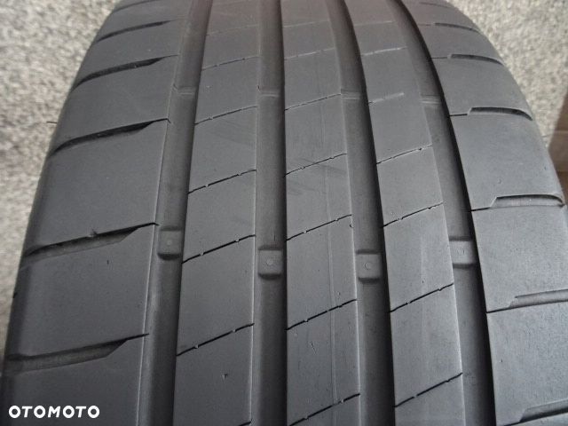 225/40/R18 92Y Bridgestone Potenza S005 - 1