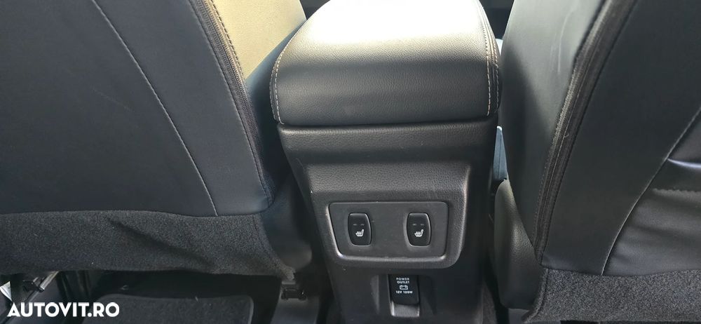 Mitsubishi Eclipse-Cross Plug-In Hybrid 4WD Plus Select - 12