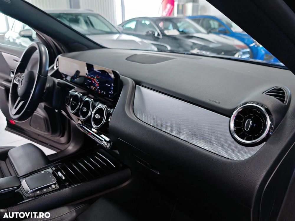 Mercedes-Benz GLA 250 e 8G-DCT - 26