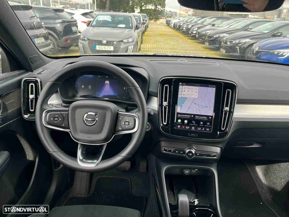 Volvo XC 40 2.0 B3 Plus Dark - 4