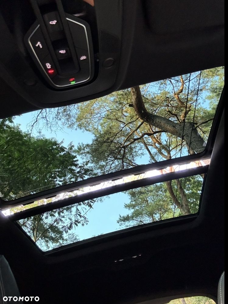 Audi SQ8 - 8