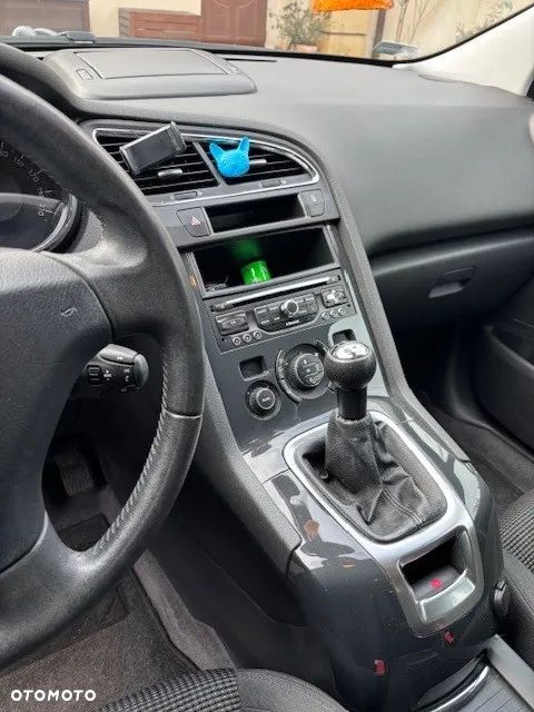 Peugeot 5008 1.6 Active - 16