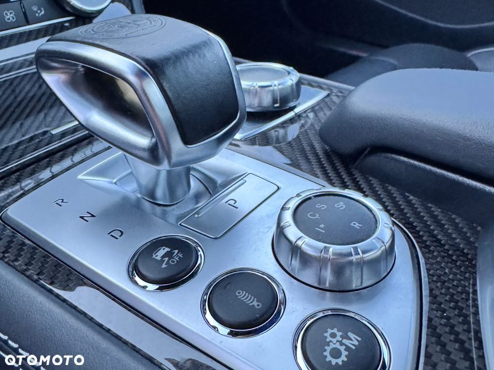 Mercedes-Benz SL 63 AMG - 29