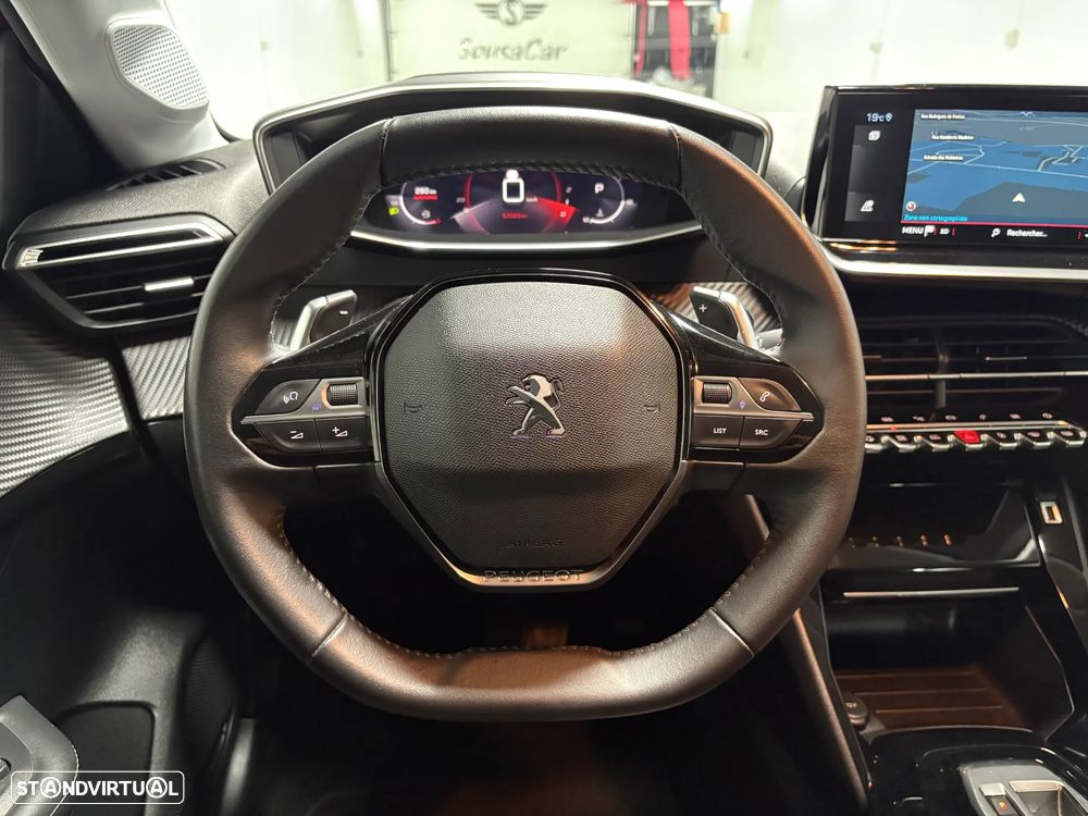 Peugeot 208 1.2 PureTech Allure EAT8 - 6