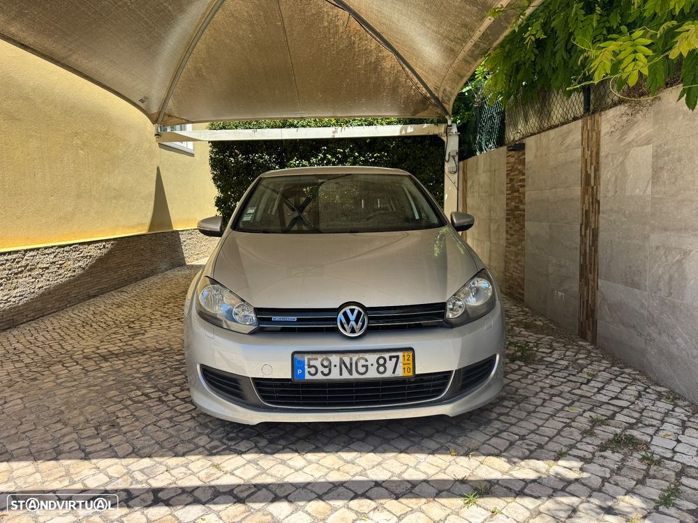VW Golf 1.6 TDi Trendline BlueMotion - 2