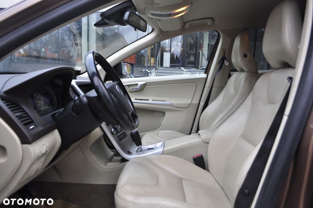 Volvo XC 60 2.4D AWD - 5