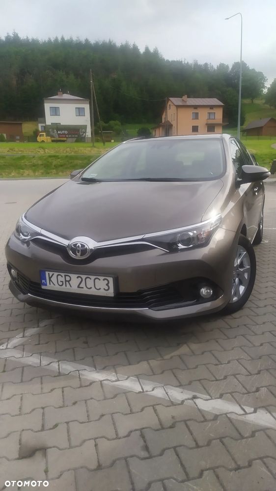 Toyota Auris 1.6 Premium - 2