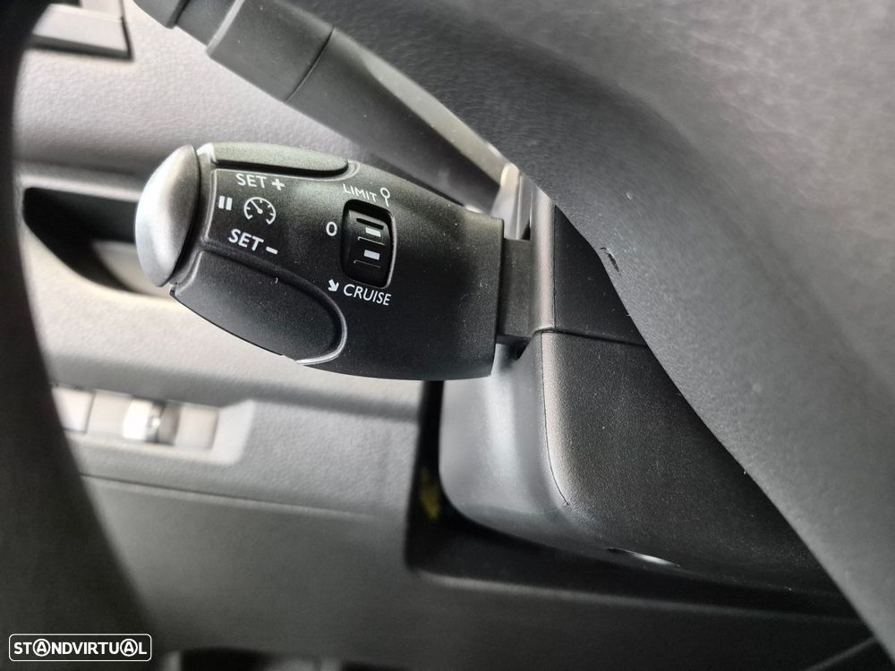 Opel Vivaro 1.5 CDTi L3H1 Essentia Inc - 14