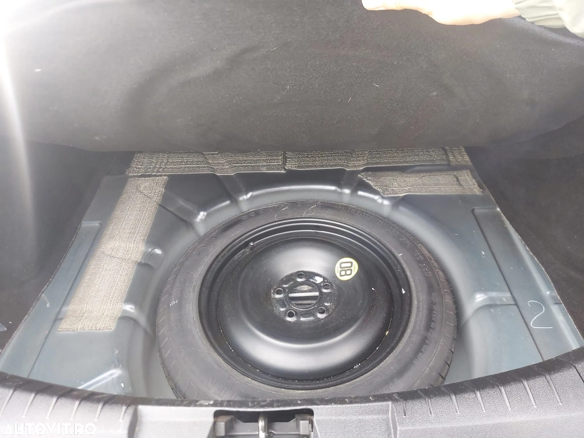 Ford Focus 1.6i Trend - 9