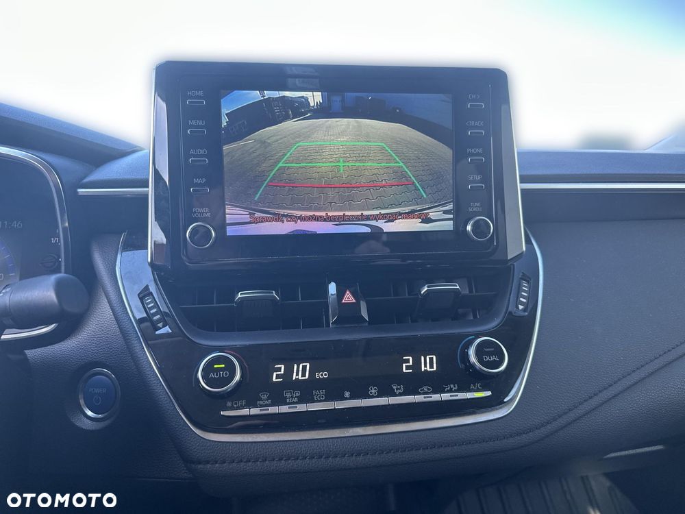 Toyota Corolla 1.8 Hybrid Comfort - 17