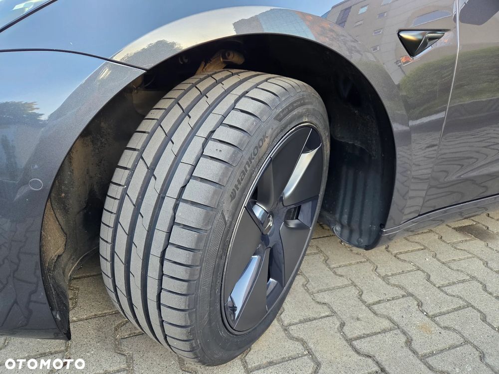 Tesla Model 3 Standard Reichweite Plus Hinterradantrieb - 22