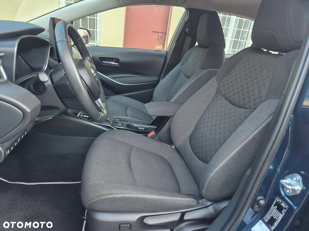 Toyota Corolla 1.8 Hybrid Executive - 23