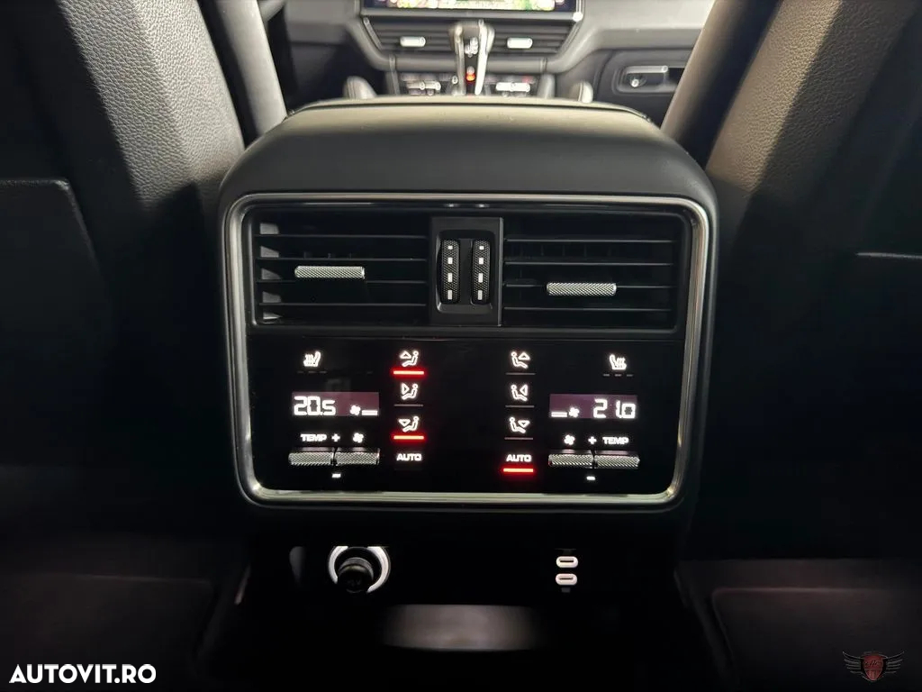 Porsche Cayenne S Tiptronic S Platinum Edition - 24