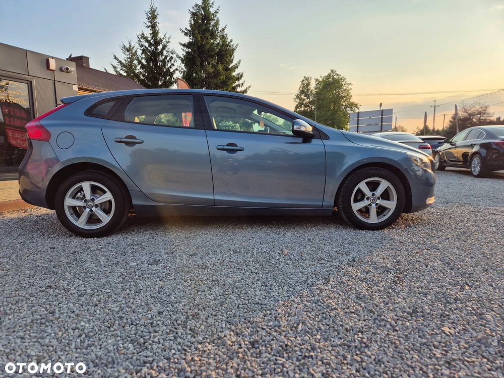 Volvo V40 - 20