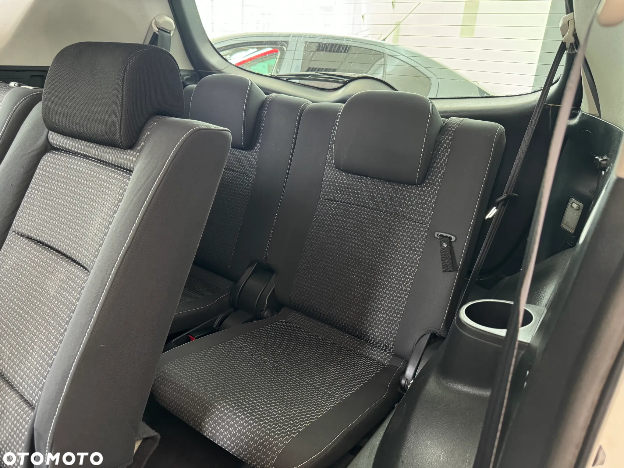 Toyota Verso 1.6 D-4D Active 7os - 24