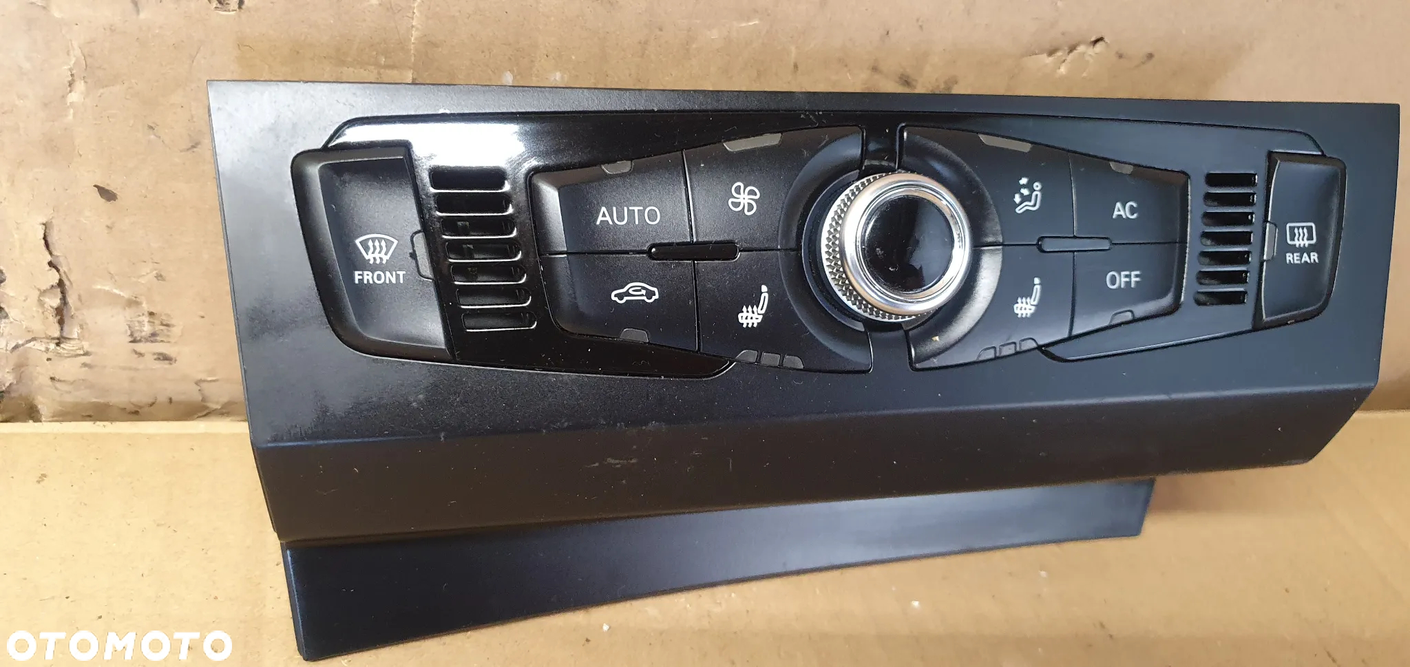 Panel nawiewu powietrza klimatyzacji klimatronic Audi A4 B8 A5 8K1820043R - 2